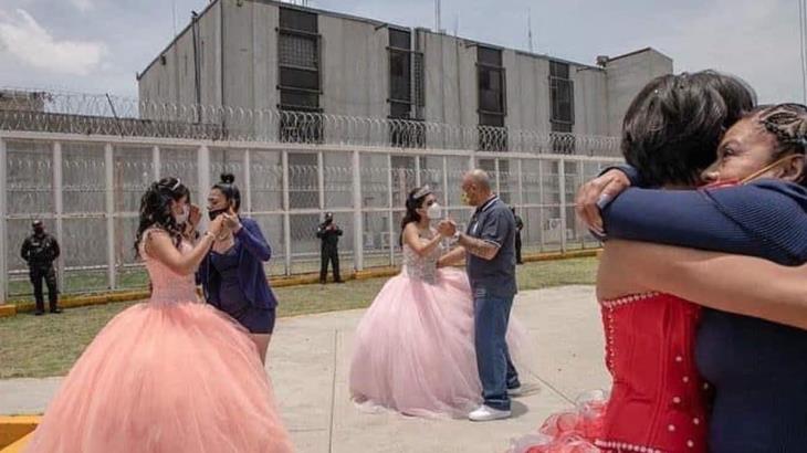Hijas de reclusas festejan sus XV años en la prisión